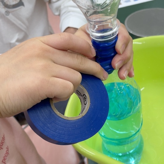 トルネードボトルの工作